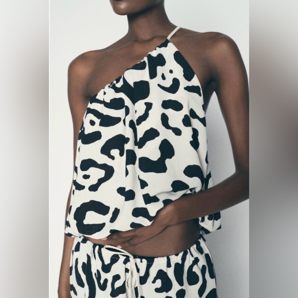 NWT Zara Printed Asymmetric Balloon Top